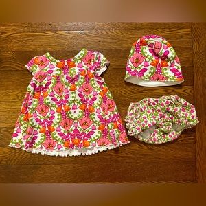 Vera Bradley Lilli Bell Baby Dress & Bloomers w Hat Size 0-3 Months
